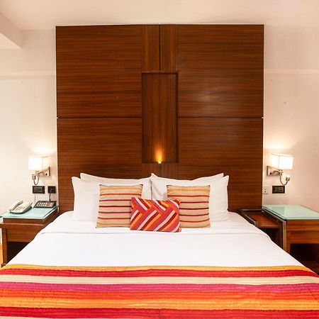 Hotel Bawa Continental Mumbai  Buitenkant foto