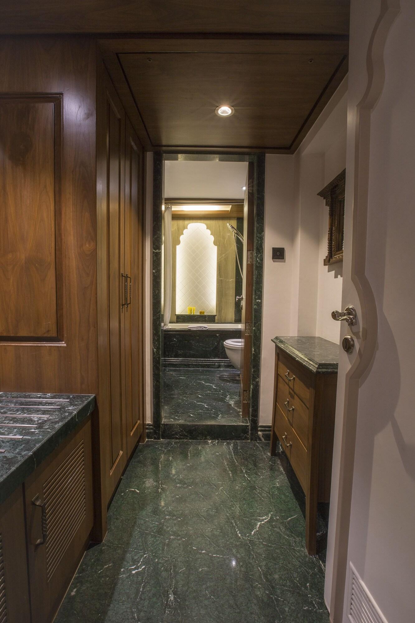 Hotel Bawa Continental Mumbai  Buitenkant foto