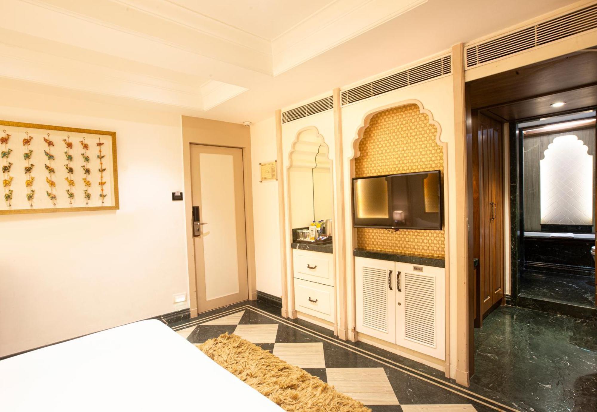 Hotel Bawa Continental Mumbai  Buitenkant foto