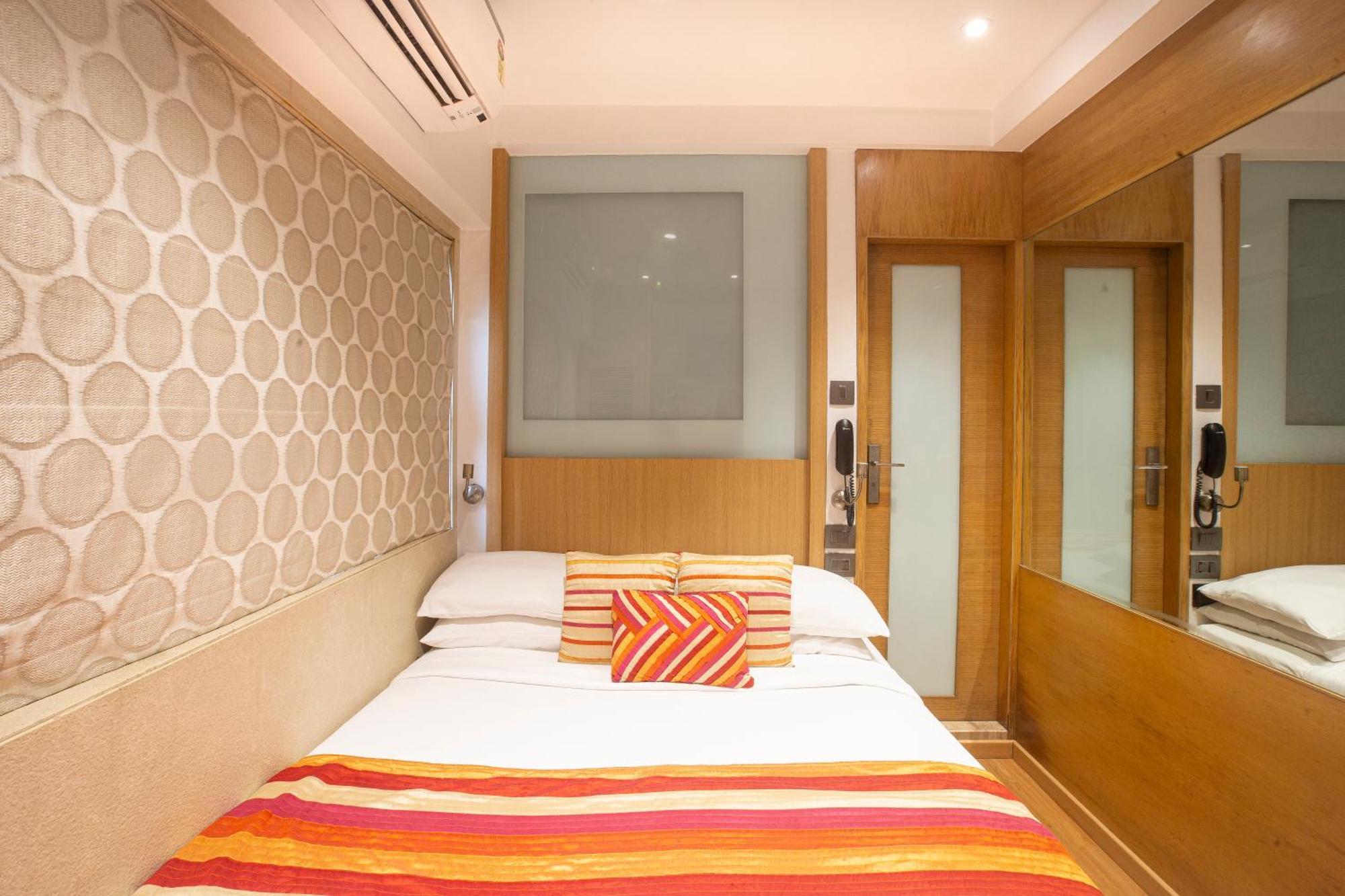 Hotel Bawa Continental Mumbai  Buitenkant foto