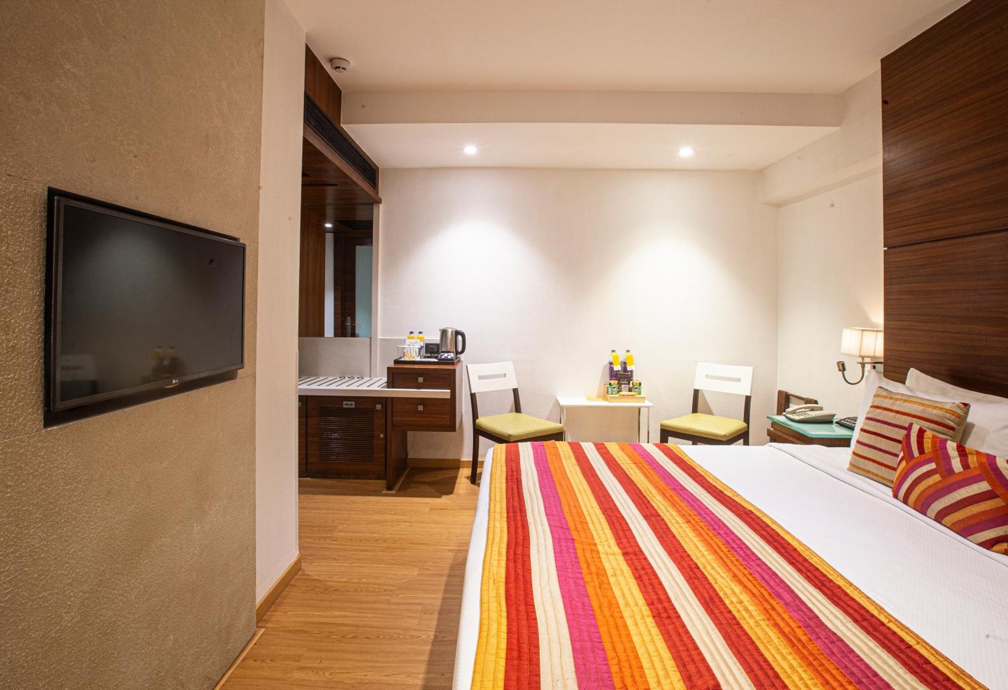 Hotel Bawa Continental Mumbai  Buitenkant foto