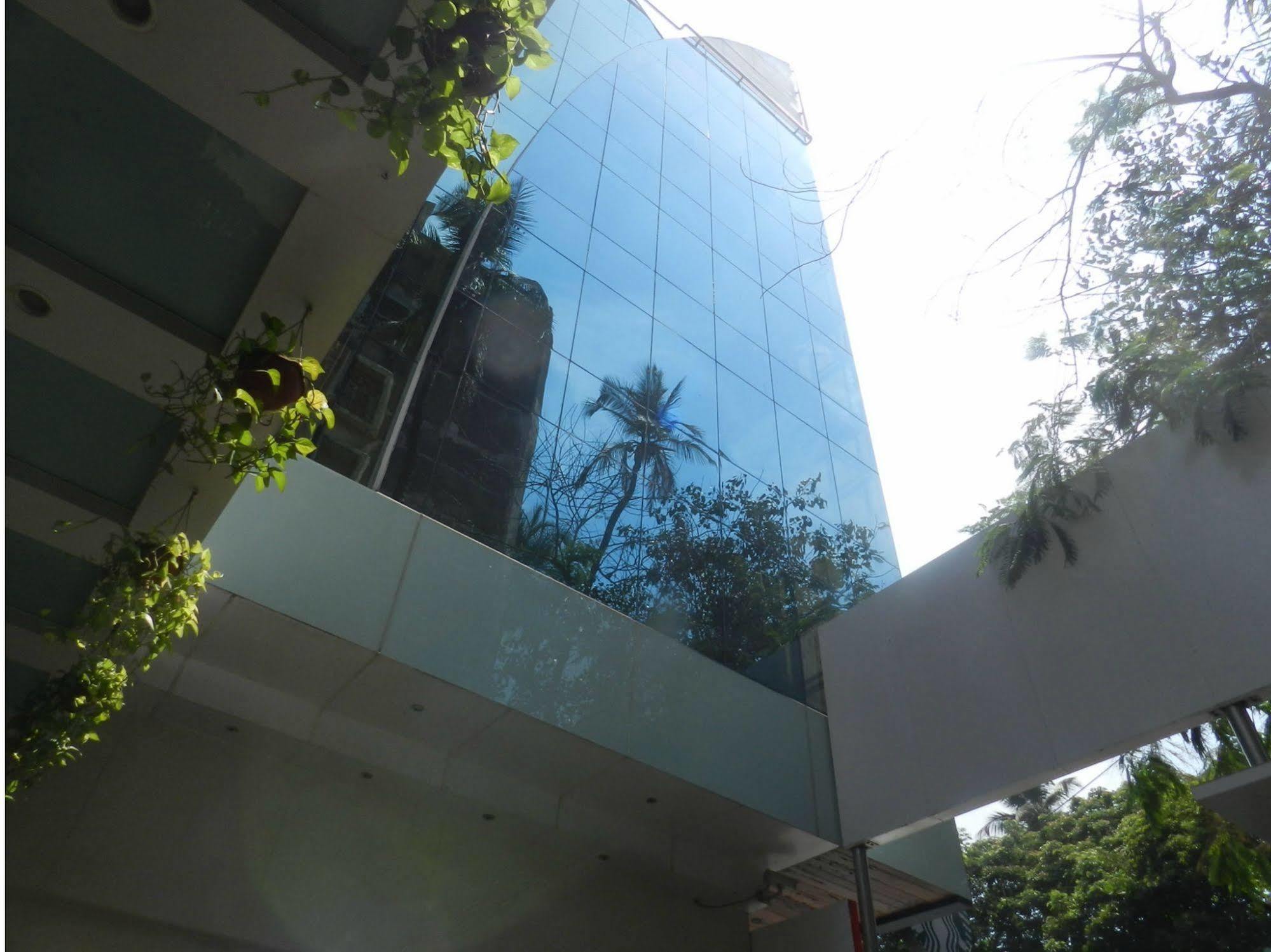 Hotel Bawa Continental Mumbai  Buitenkant foto