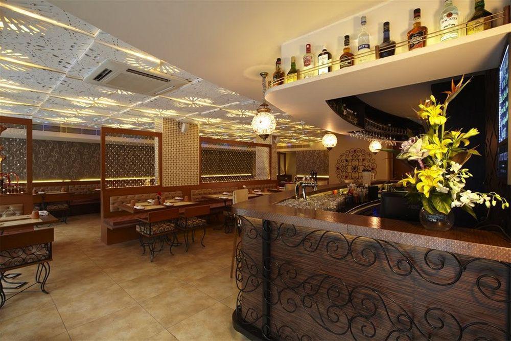 Hotel Bawa Continental Mumbai  Buitenkant foto